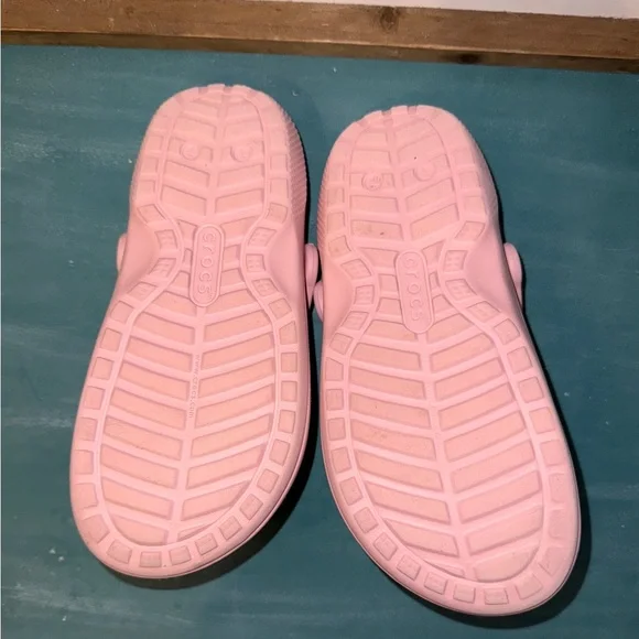 CROCS - Piglet Pink Lined Mickey Crocs - Picture 7 of 8